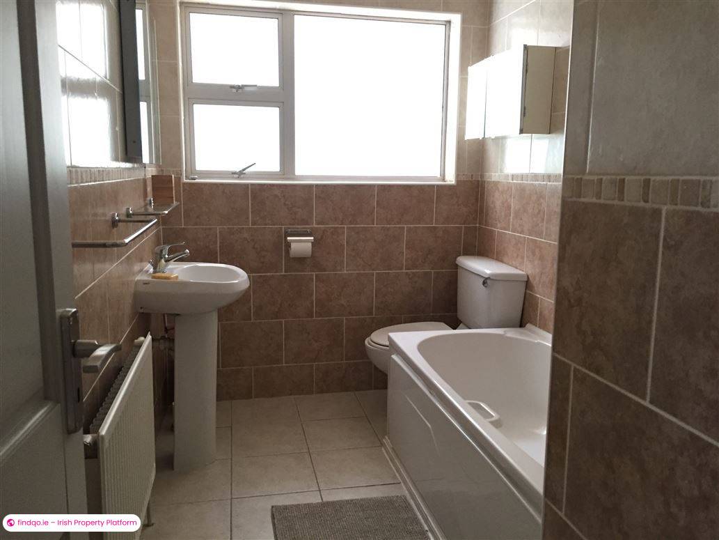 Bungalow for Sale in Toormore, Cork