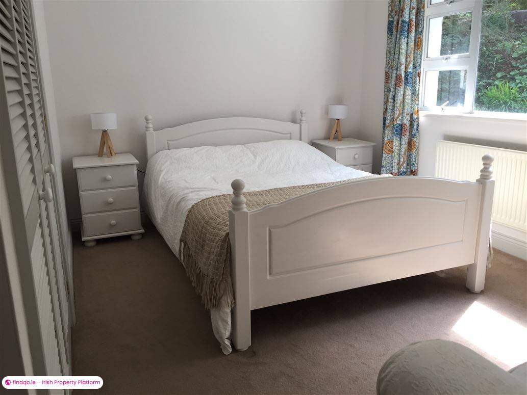 Bungalow for Sale in Toormore, Cork
