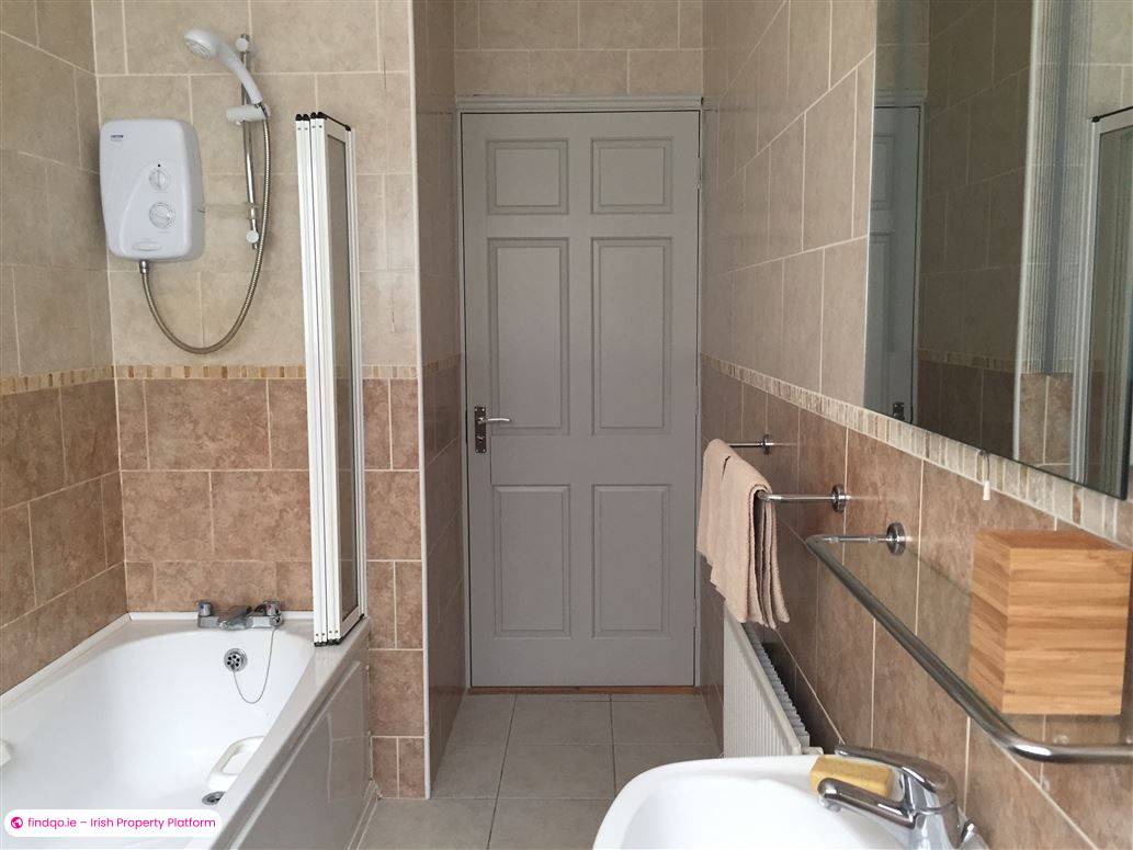Bungalow for Sale in Toormore, Cork