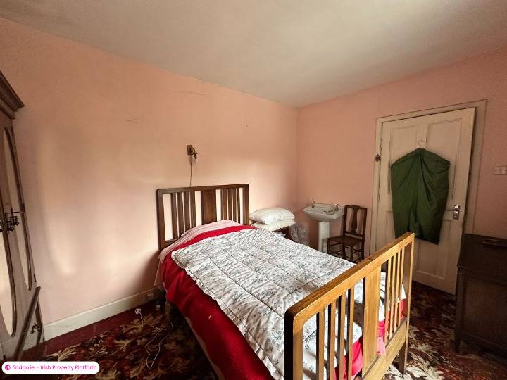 Terraced house for Sale in Dromcolliher, Limerick