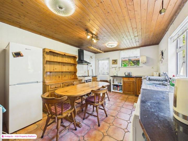 Terraced house for Sale in Newtown, Waterford