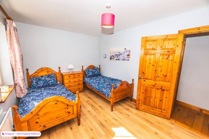 Detached house for Sale in Cloyne, Cork