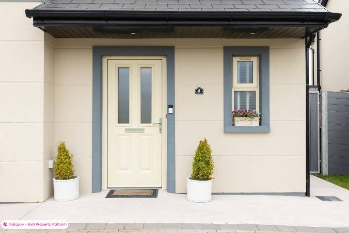 Semi-detached house for Sale in Ladysbridge, Cork