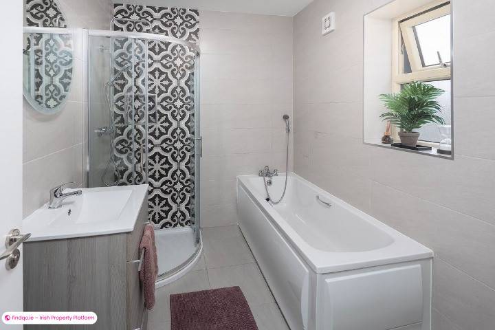 Semi-detached house for Sale in Ladysbridge, Cork
