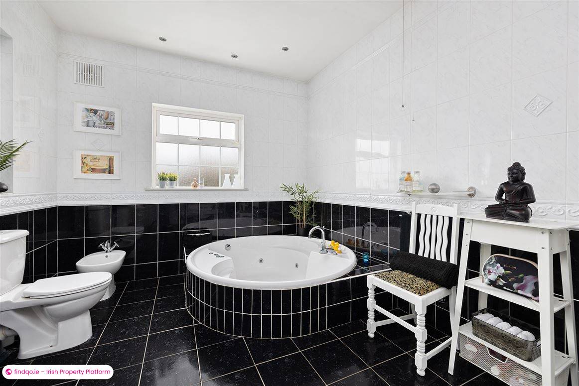 Detached house for Sale in Moynalvey, Meath