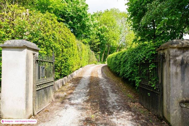 Detached house for Sale in Kilworth Camp, Cork