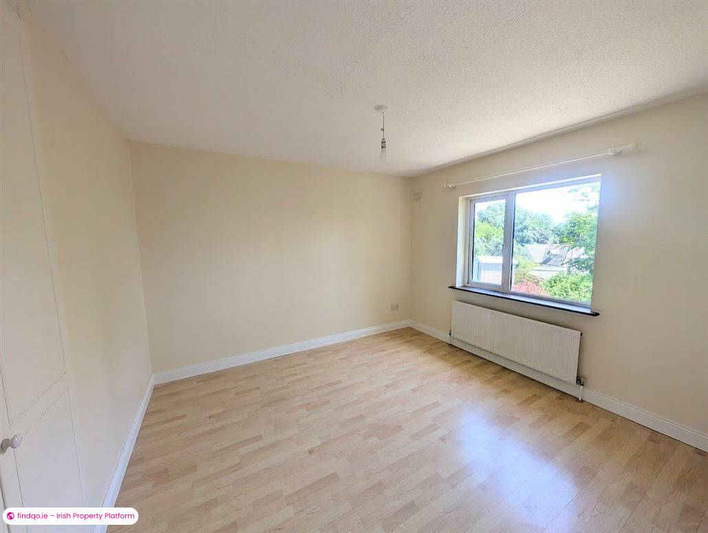 Semi-detached house for Sale in Nenagh, Tipperary