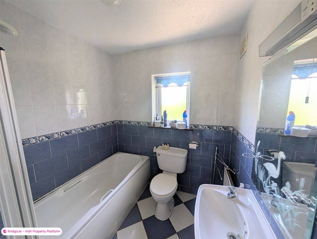 Semi-detached house for Sale in Nenagh, Tipperary