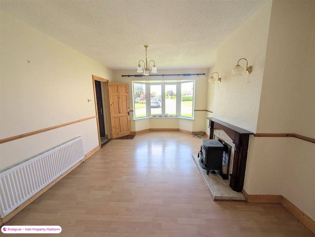 Semi-detached house for Sale in Nenagh, Tipperary