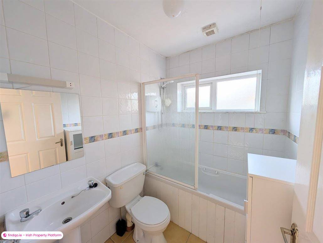 Semi-detached house for Sale in Nenagh, Tipperary