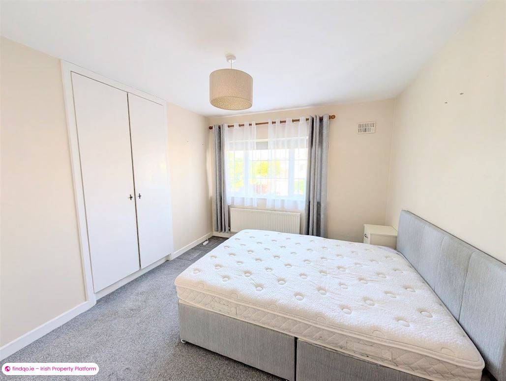 Semi-detached house for Sale in Nenagh, Tipperary