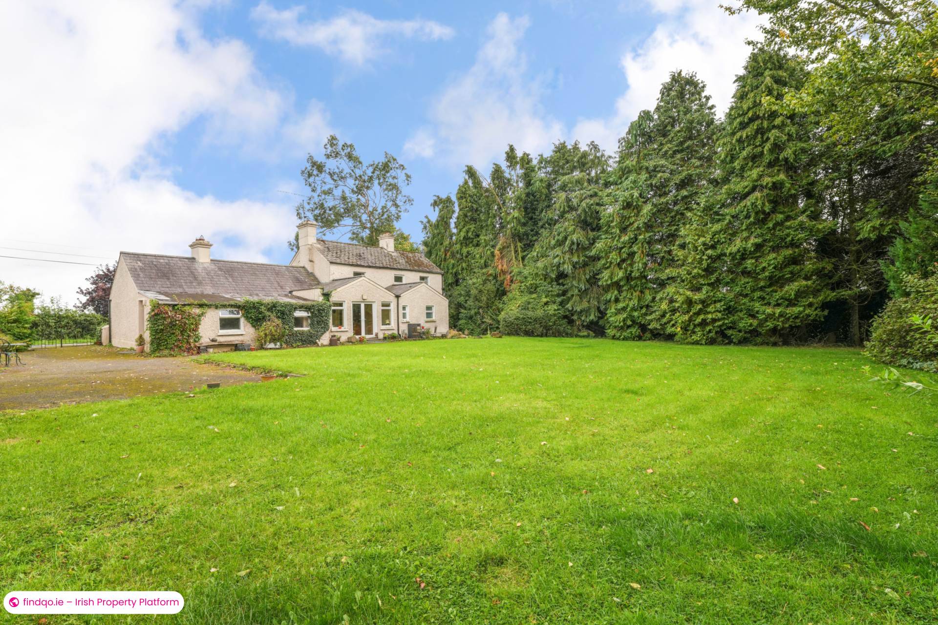 Detached house for Sale in Tara, Meath