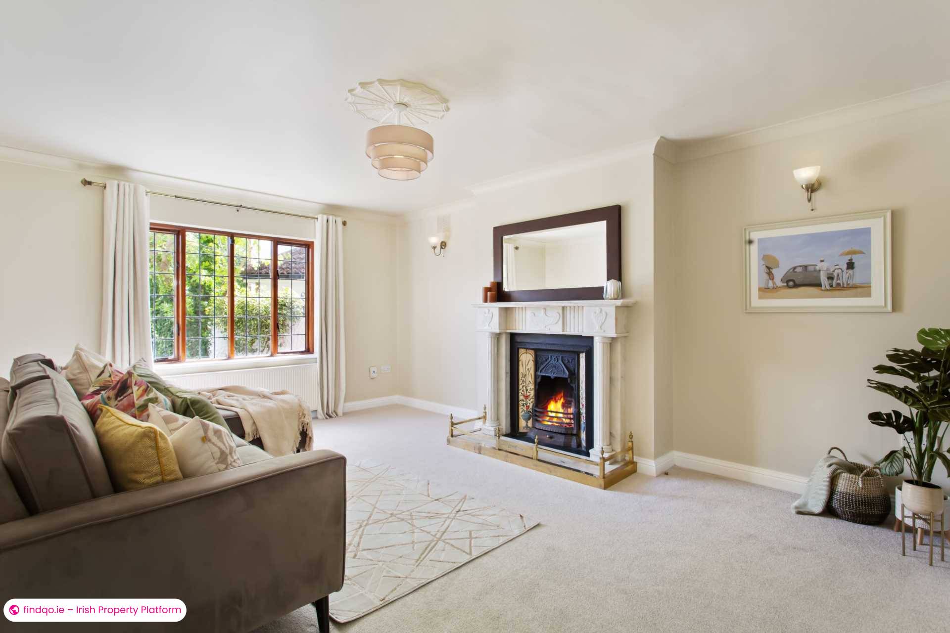 Semi-detached house for Sale in Dublin 18