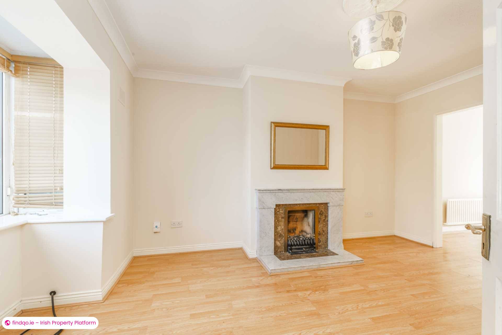 Semi-detached house for Sale in Stillorgan, Dublin (County)