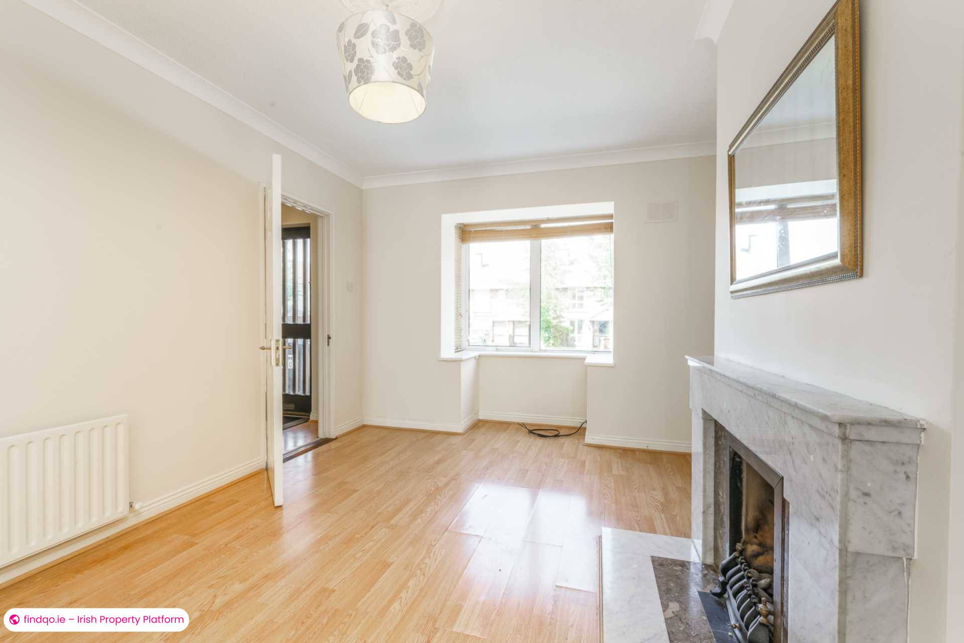 Semi-detached house for Sale in Stillorgan, Dublin (County)