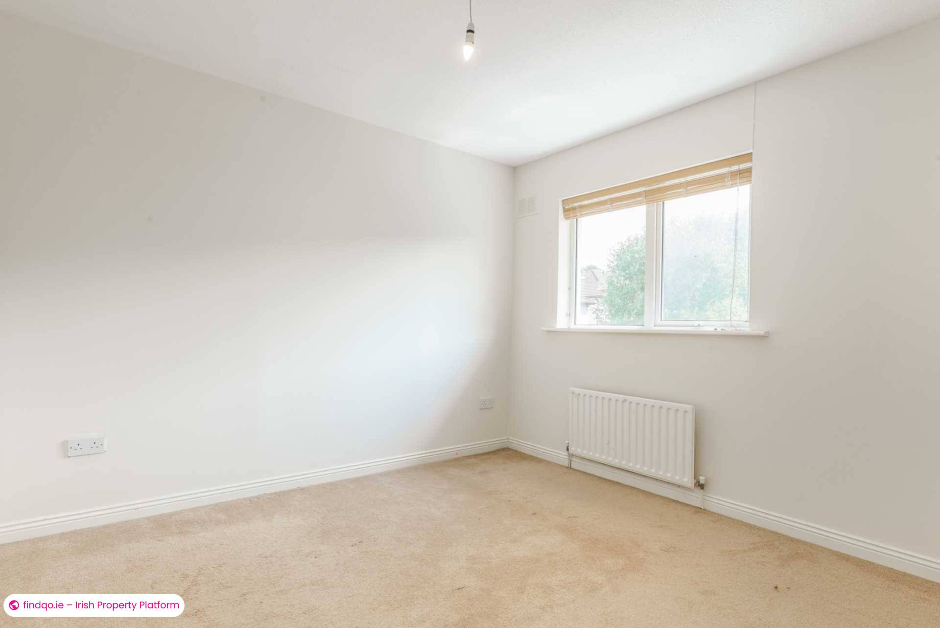 Semi-detached house for Sale in Stillorgan, Dublin (County)