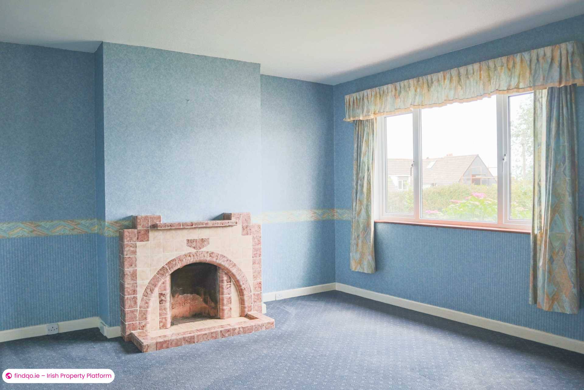 Semi-detached house for Sale in Stillorgan, Dublin (County)