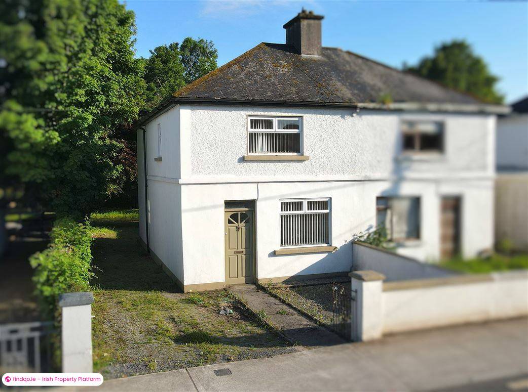Semi-detached house for Sale in Ballaghaderreen, Roscommon