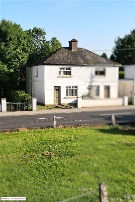 Semi-detached house for Sale in Ballaghaderreen, Roscommon