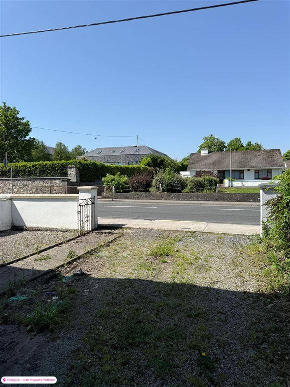 Semi-detached house for Sale in Ballaghaderreen, Roscommon