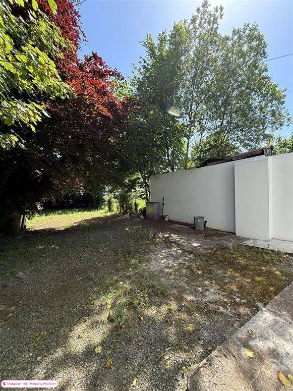 Semi-detached house for Sale in Ballaghaderreen, Roscommon