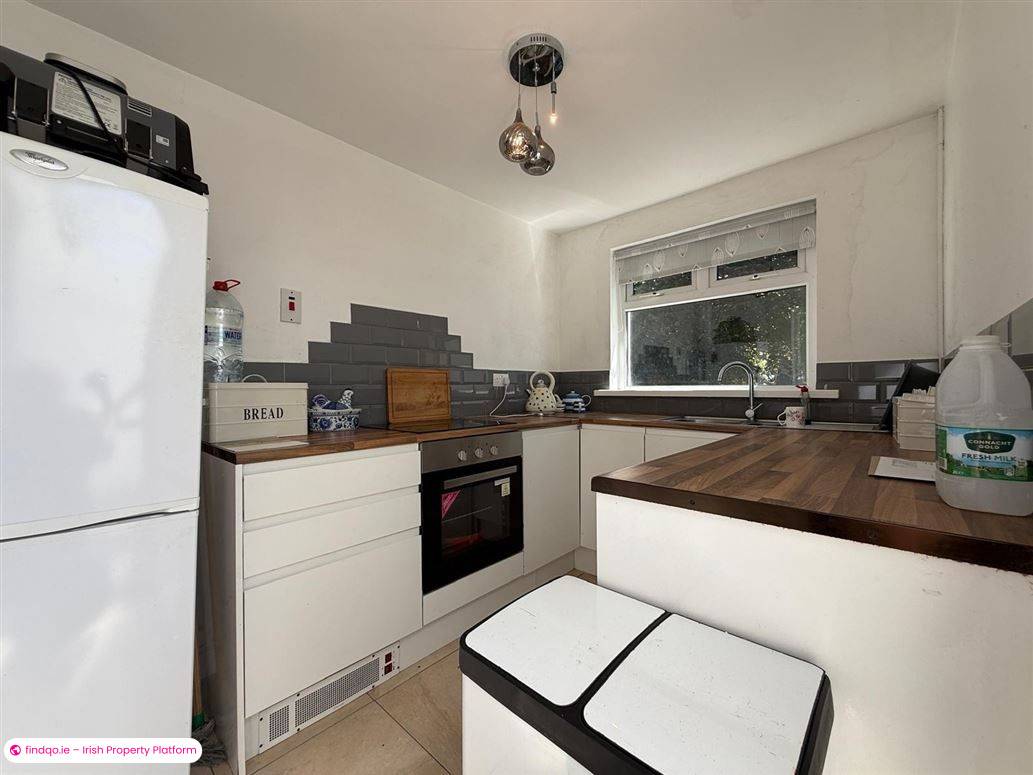 Semi-detached house for Sale in Ballaghaderreen, Roscommon