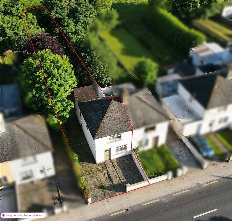 Semi-detached house for Sale in Ballaghaderreen, Roscommon
