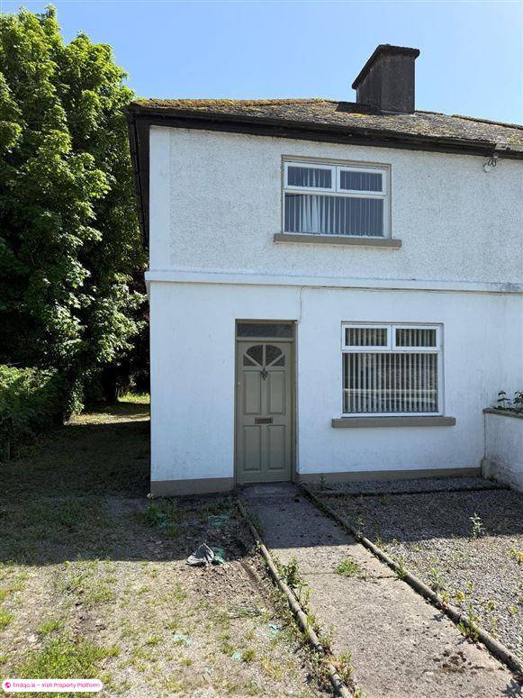 Semi-detached house for Sale in Ballaghaderreen, Roscommon