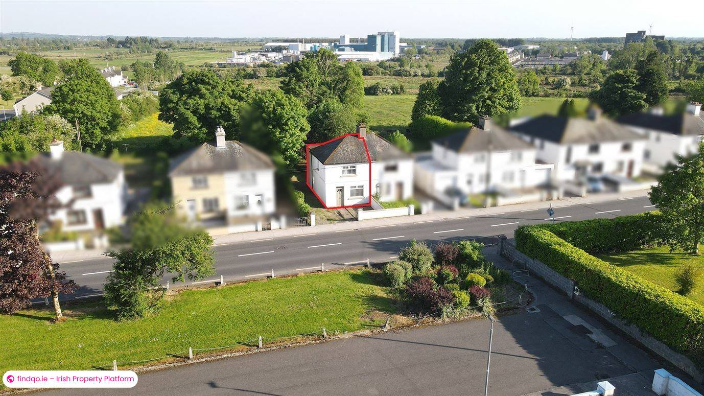 Semi-detached house for Sale in Ballaghaderreen, Roscommon