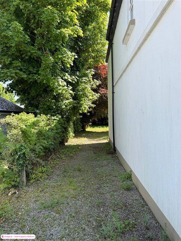 Semi-detached house for Sale in Ballaghaderreen, Roscommon