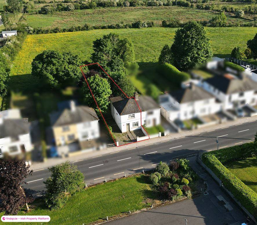 Semi-detached house for Sale in Ballaghaderreen, Roscommon