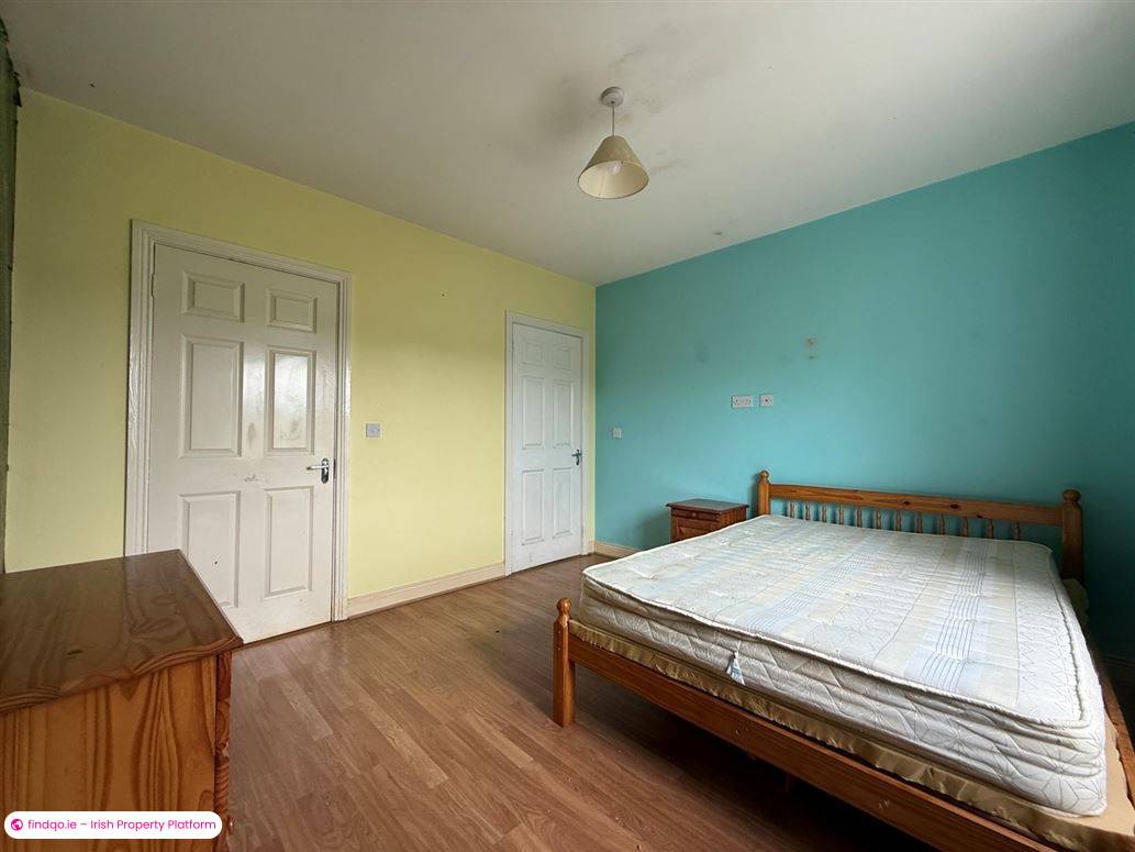 Semi-detached house for Sale in Ballaghaderreen, Roscommon