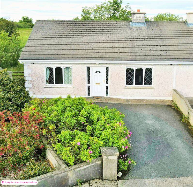 Semi-detached house for Sale in Ballaghaderreen, Roscommon