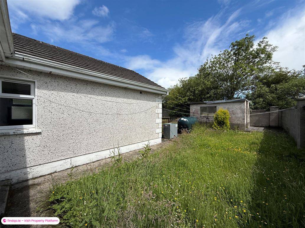 Semi-detached house for Sale in Ballaghaderreen, Roscommon