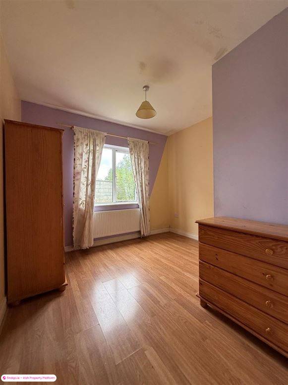 Semi-detached house for Sale in Ballaghaderreen, Roscommon
