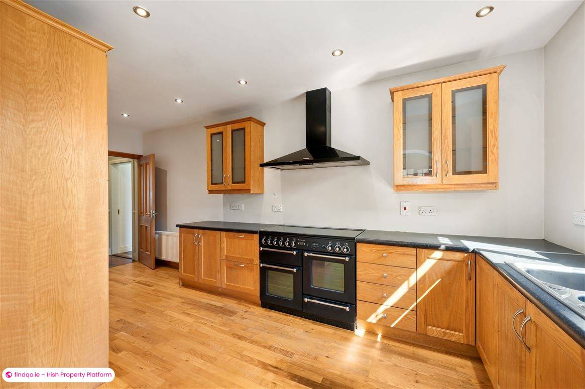Semi-detached house for Sale in Ballinlough, Cork
