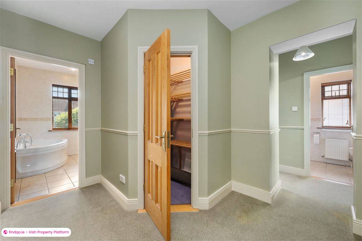 Semi-detached house for Sale in Ballinlough, Cork