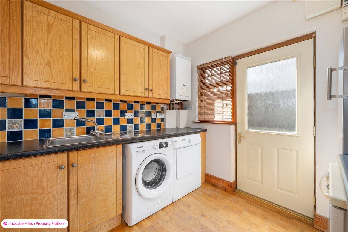 Semi-detached house for Sale in Ballinlough, Cork