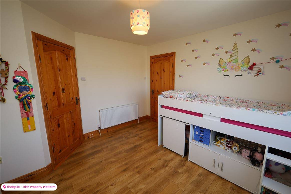 Semi-detached house for Sale in Passage West, Cork