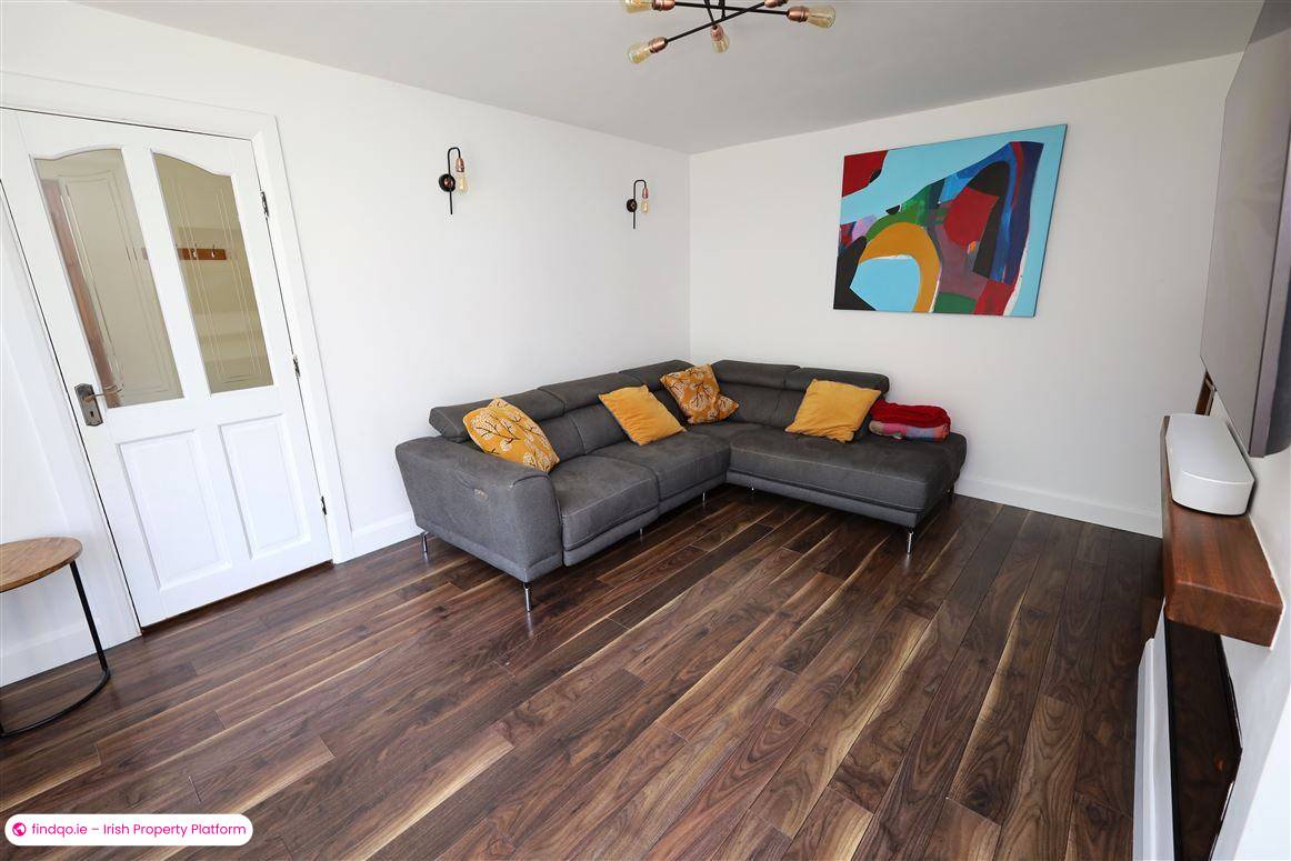 Semi-detached house for Sale in Passage West, Cork