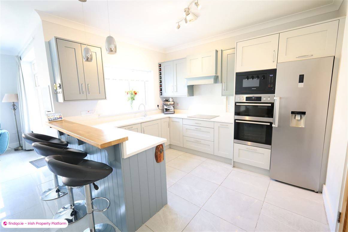 Semi-detached house for Sale in Carrigaline, Cork