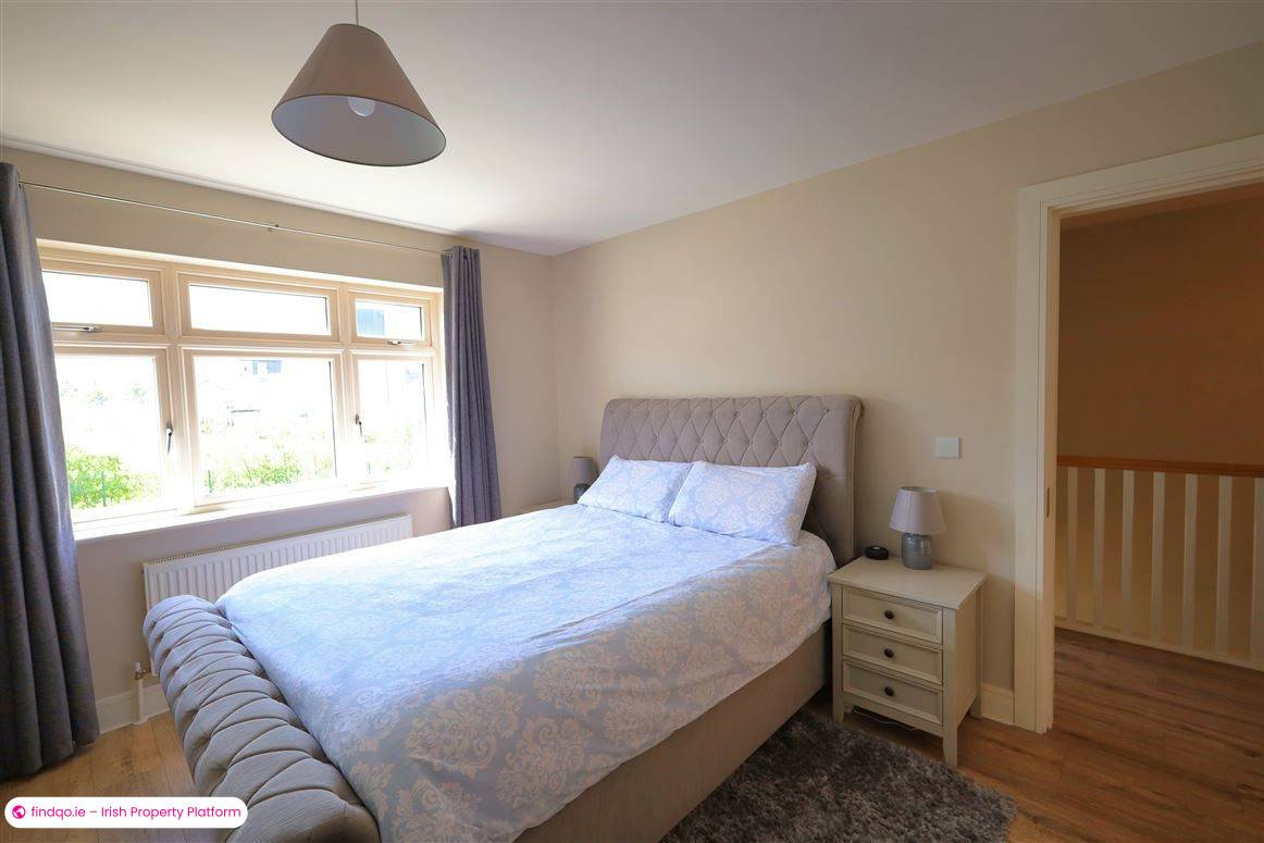 Semi-detached house for Sale in Carrigaline, Cork