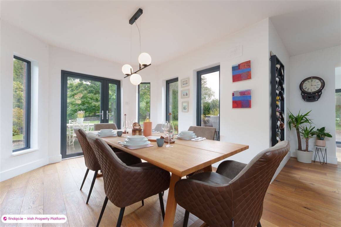 Detached house for Sale in Kilcullen, Kildare