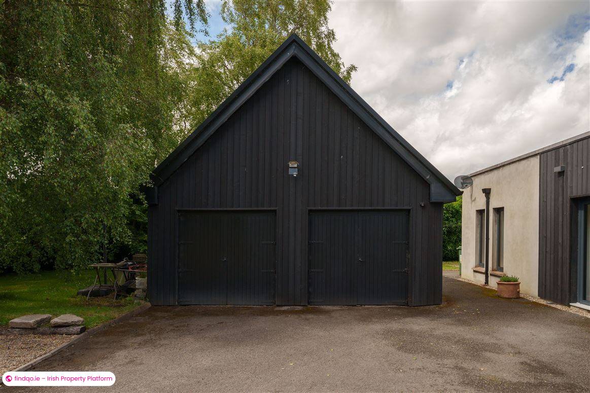 Detached house for Sale in Kilcullen, Kildare