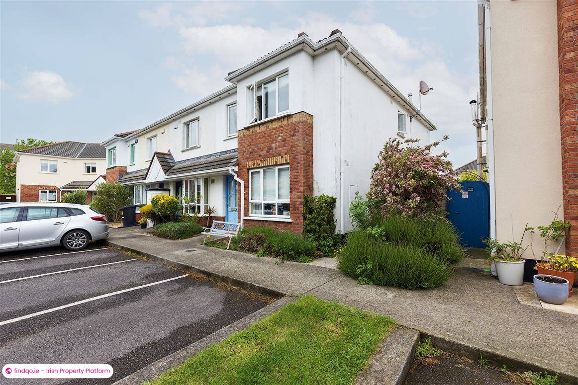 End of terrace house for Sale in Swords, Dublin (County)