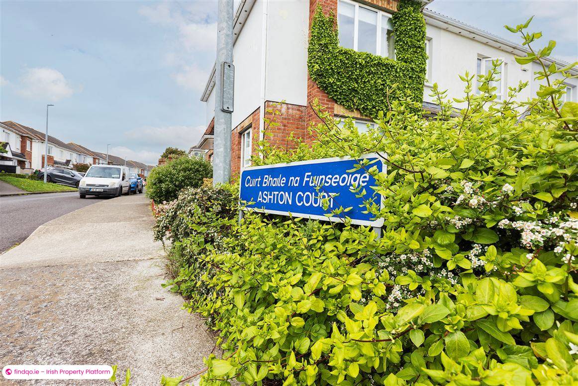 End of terrace house for Sale in Swords, Dublin (County)