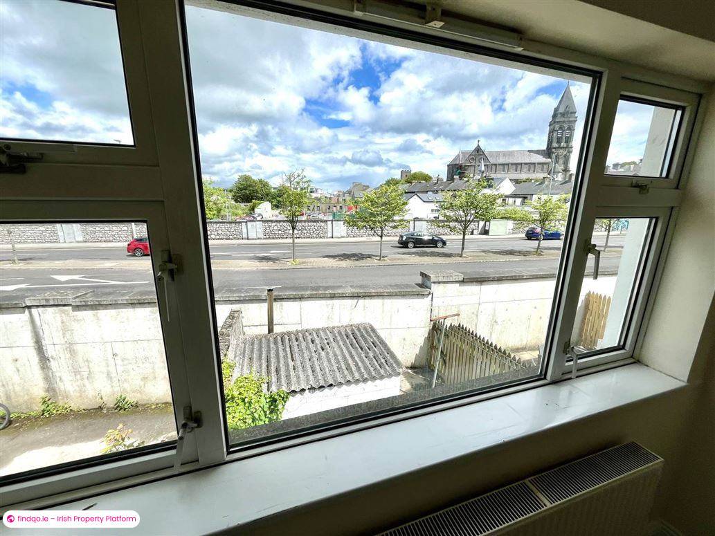 Terraced house for Sale in Sligo, Sligo