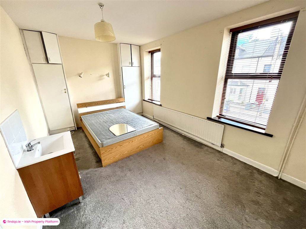 Terraced house for Sale in Sligo, Sligo