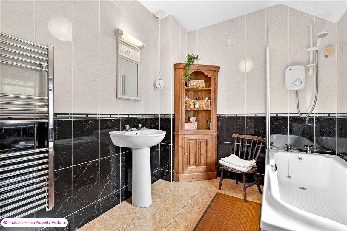 Detached house for Sale in Dromahair, Leitrim