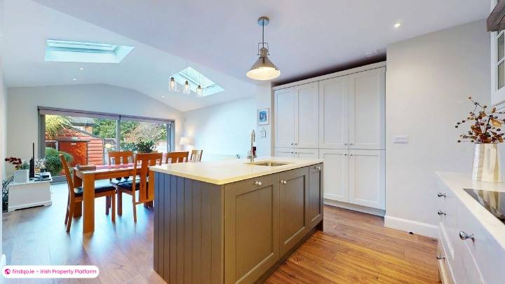 Semi-detached house for Sale in Glasnevin, Dublin 11